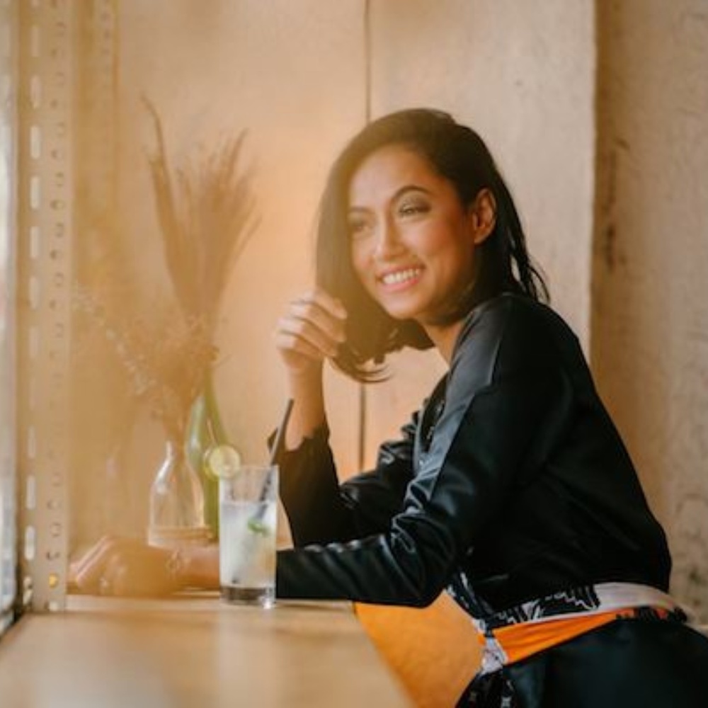 Meet your Posher, Iris